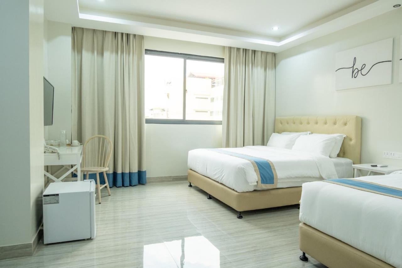 Hampton Suites Davao City Exterior foto